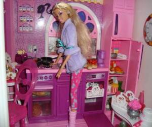 Układanka Barbie w kuchni