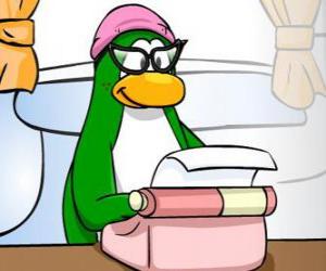 Układanka Ciocia Arctic jest felietonistą tygodnika i redaktor naczelny aktualności Club Penguin.