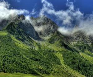 Układanka Col des Aravis jest przełęczy w Alpach francuskich