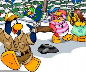 Układanka Grupa Pingwiny Włączanie dzień na zewnątrz korzystających śniegu