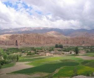 Układanka Krajobrazu Kulturowego i szczątki archeologiczne w Dolinie Bamiyan, Afganistan.