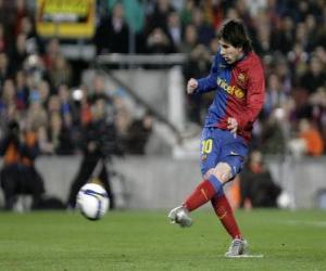Układanka Lionel Messi kopanie piłki