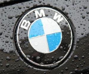 Układanka logo BMW, niemiecka marka samochodu