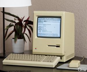 Układanka Macintosh Plus (1986)