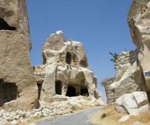 Układanka Park Narodowy Göreme i jaskinia miejsc w Kapadocji, Turcja.