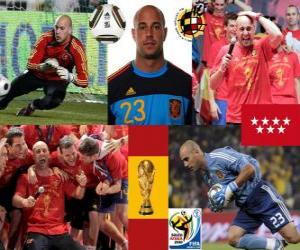 Układanka Pepe Reina (skromnym ojczysty) hiszpański bramkarz zespołu lub bramkarz