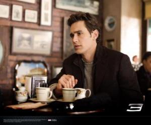 Układanka Peter Parker, powiększonym odnoszącej w Nowym Jorku cafetria