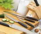 Naczynia kuchenne - Noże i cięcie drewna