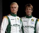 Jarno Trulli i Heikki Kovalainen, kierowcy Lotus Team Racing