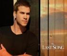 Plakat reklamowy Ostatnia piosenka (Liam Hemsworth)