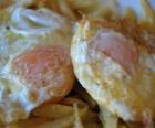 Smażone jaj z ziemniaków