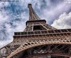 Wieża Eiffla w Paryżu, zbudowany na wystawie powszechnej 1889
