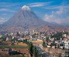Arequipa, stolica regionu Arequipa i drugi najbardziej zaludnione miasto w Peru
