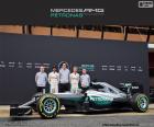 Mercedes F1 Team 2016, założony przez Lewis Hamilton, Nico Rosberg i nowy Mercedes AMG W07 Hybrid, 2016