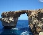 Azure Window był wapień skalny na wyspie Gozo, Malta. Zestrzelony przez burzę na 8 marca 2017 r.