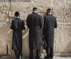 Trzech Żydów modlitwa przy ścianie płaczu w Jerozolimie, Najświętszego miejsca w judaizmie