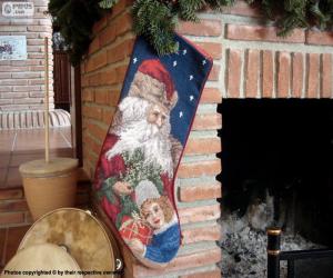 Układanka Skarpety świąteczne wisiały na komin