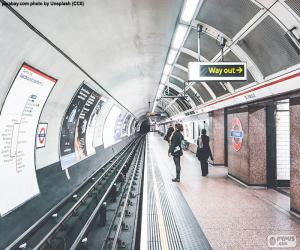 Układanka Stacją Metro w Londynie