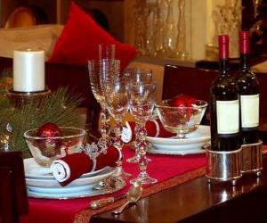 Układanka Stół przygotowana na Boże Narodzenie