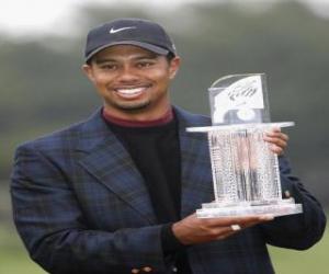Układanka Tiger Woods z trofeum