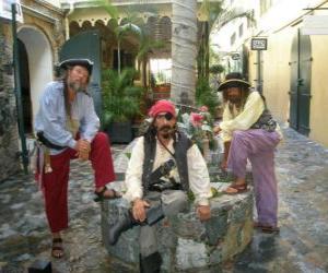 Układanka Trzech piratów, kapitan i jego pomocników