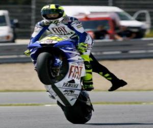 Układanka Valentino Rossi podnoszenia koła