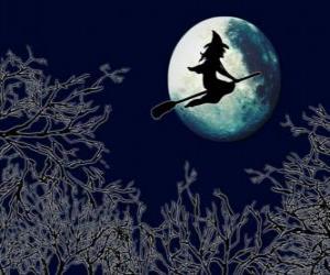 Układanka Witch pływające w jej magię miotły w noc Halloween