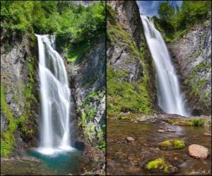 Układanka Wodospad Saut deth tfu, między 25 a 30 metrów Val d&#039;Aran, Katalonia, Hiszpania.