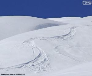 Układanka Ślady narciarskie w śniegu
